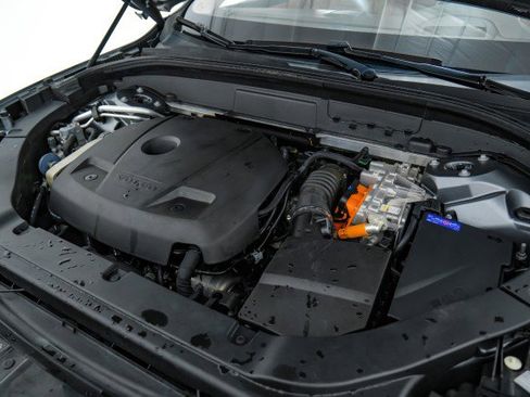 Used 2021 Volvo XC60 T8 Inscription Expression w/ Advanced Package image 46