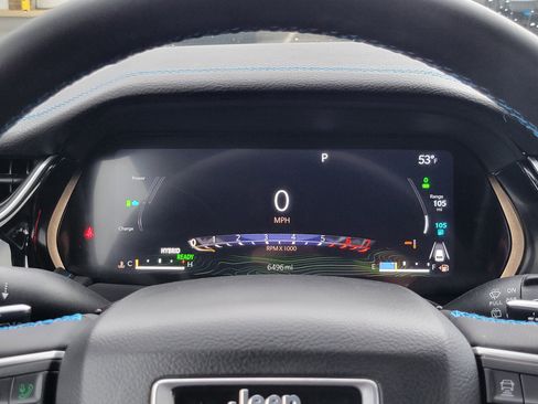 Used 2023 Jeep Grand Cherokee Trailhawk w/ Luxury Tech Group III image 10