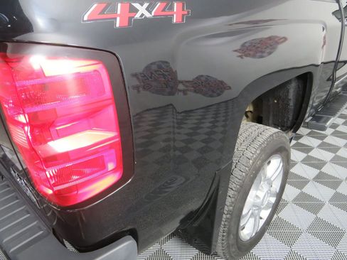 Used 2018 Chevrolet Silverado 2500 High Country image 31