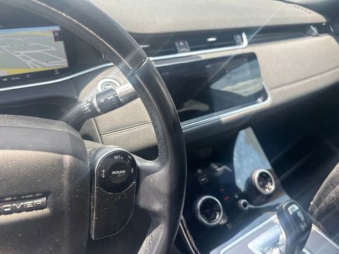 Used 2020 Land Rover Range Rover Evoque SE AWD/4WD image 19