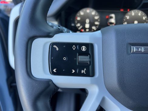 Used 2022 Land Rover Defender 110 SE image 20