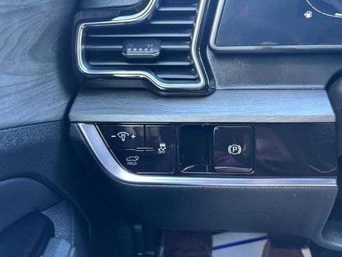 Used 2024 Kia Sportage X-Line w/ X-Line Premium Package image 15