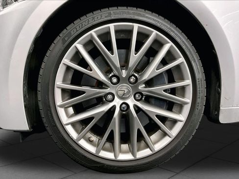 Used 2016 Lexus IS 200t w/ Navigation System Package RWD image 10