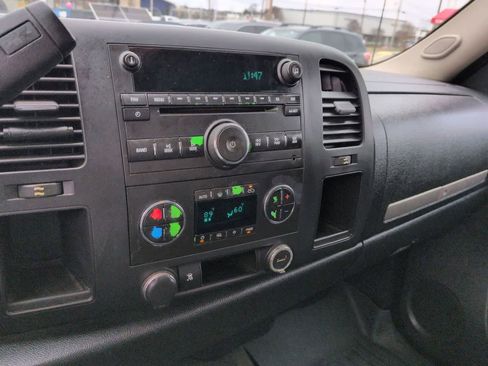 Used 2011 GMC Sierra 1500 SLE w/ Regional Value Package image 21