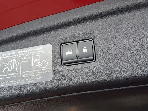 Used 2023 INFINITI QX50 Sensory w/ Accent Package image 30