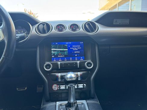 Used 2022 Ford Mustang GT Premium w/ GT Performance Package RWD image 21