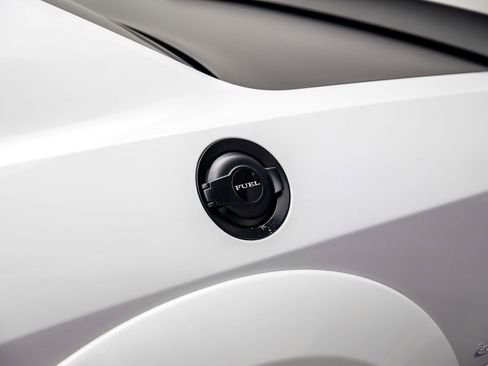 Used 2021 Dodge Challenger SRT Hellcat Redeye image 39