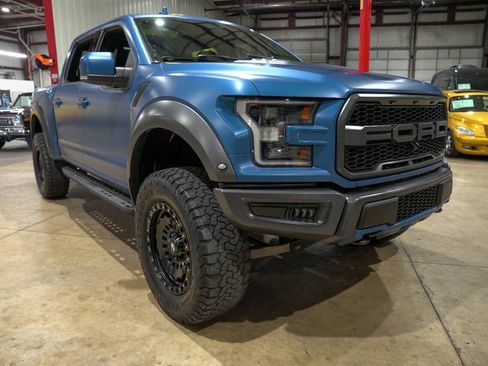 Used 2019 Ford F150 Raptor w/ Equipment Group 802A Luxury AWD/4WD image 11
