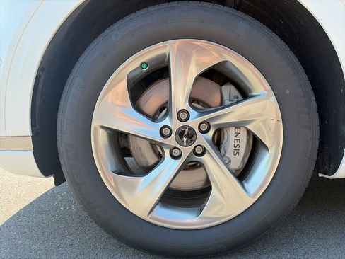 Used 2026 Genesis GV70 2.5T Advanced AWD/4WD image 21