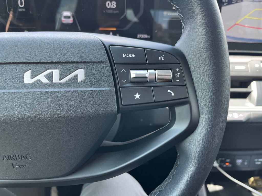 Used 2025 Kia K4 EX FWD image 15