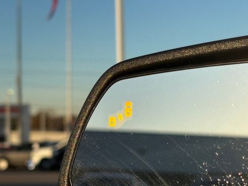 Used 2022 Ford Mustang Premium image 10