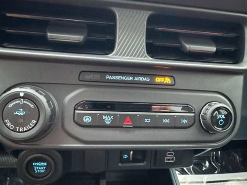 Used 2025 Ford Maverick Lariat w/ Black Appearance Package AWD/4WD image 23