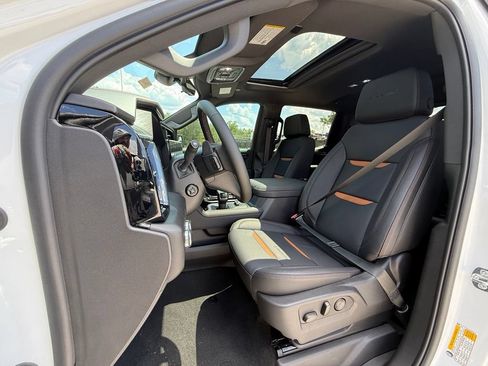 New 2026 GMC Sierra 1500 AT4 w/ AT4 Premium Package AWD/4WD image 5