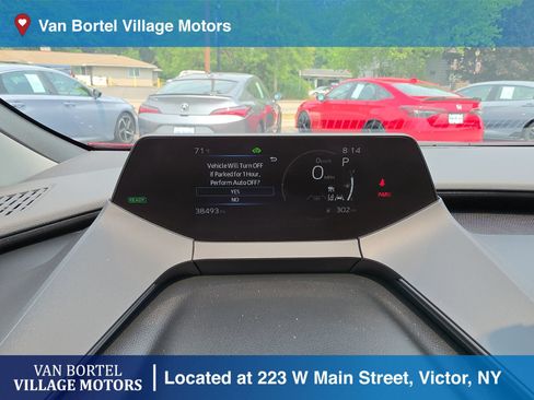 Used 2024 Toyota Prius XLE FWD image 14