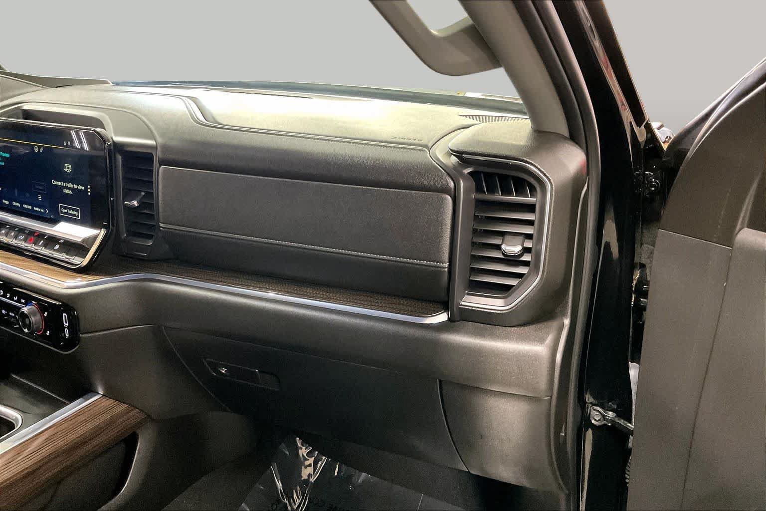 Used 2024 Chevrolet Silverado 1500 RST w/ Convenience Package II AWD/4WD image 18