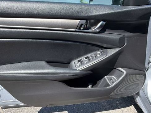 Used 2021 Honda Accord LX image 18