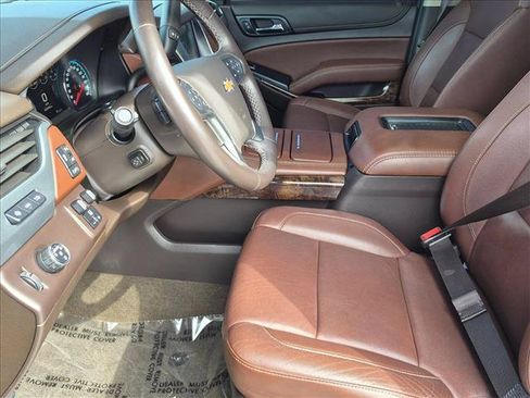 Used 2019 Chevrolet Tahoe Premier w/ Max Trailering Package RWD image 13