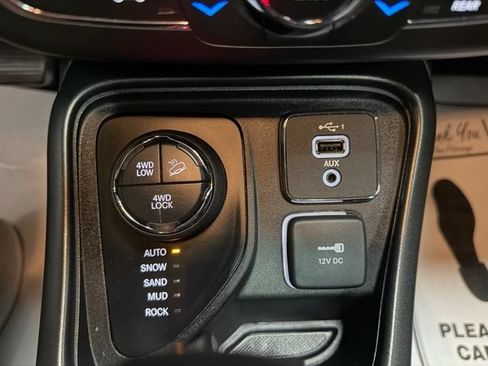 Used 2021 Jeep Compass Trailhawk w/ Sun and Sound Group AWD/4WD image 41