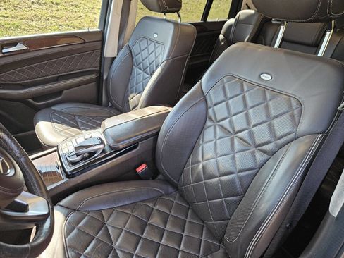 Used 2019 Mercedes-Benz GLS 450 4MATIC image 11