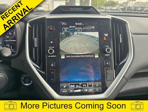 Used 2024 Subaru Ascent Limited image 17
