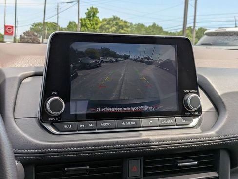Certified 2023 Nissan Rogue SV AWD/4WD image 17