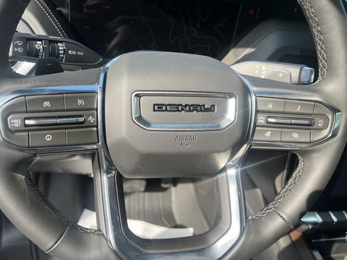New 2026 GMC Yukon Denali w/ LPO, Get Active Package AWD/4WD image 9