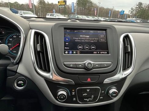 Used 2021 Chevrolet Equinox LS w/ LS Convenience Package image 21