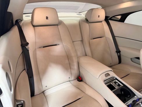 Used 2019 Rolls-Royce Wraith image 34