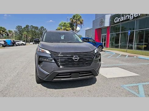 New 2026 Nissan Rogue SV FWD image 17