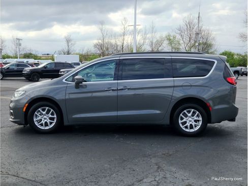 Used 2022 Chrysler Pacifica Touring-L FWD image 21