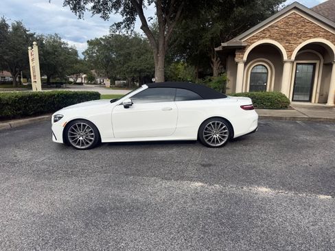 Used 2023 Mercedes-Benz E 450 Cabriolet image 11