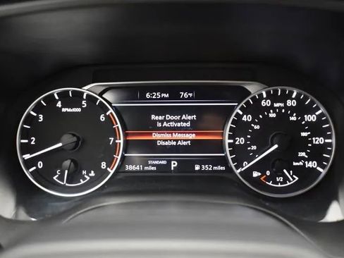 Used 2025 Nissan Rogue SV FWD image 27