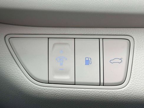 New 2026 Genesis G70 2.5T image 17