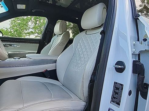 Used 2024 Genesis Electrified GV70 Prestige w/ Prestige Package image 6