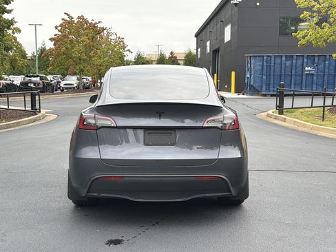 Used 2023 Tesla Model Y Long Range AWD/4WD image 13