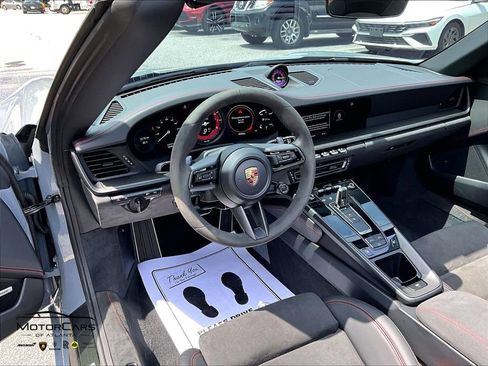 Used 2023 Porsche 911 Cabriolet image 12