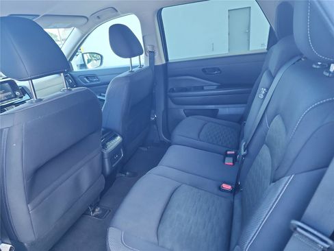 Used 2024 Nissan Pathfinder SV FWD image 21