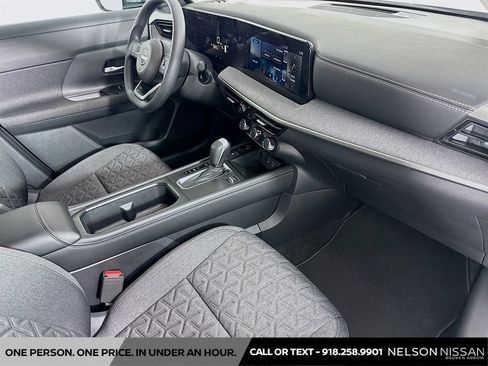 Certified 2025 Nissan Kicks SV AWD/4WD image 25