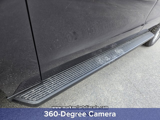 New 2027 Lincoln Navigator Premiere RWD image 8