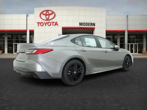 New 2026 Toyota Camry SE image 21