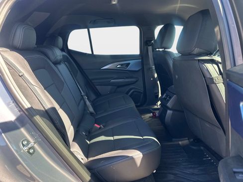 Used 2024 Chevrolet Equinox EV LT w/ LPO, Blackout Package image 6