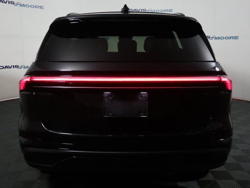 Used 2024 Lincoln Nautilus Black Label w/ Jet Appearance Package (87T) AWD/4WD image 7