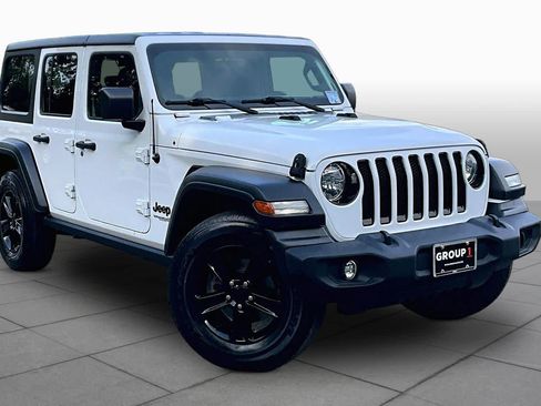 Used 2019 Jeep Wrangler Unlimited Sport AWD/4WD image 3