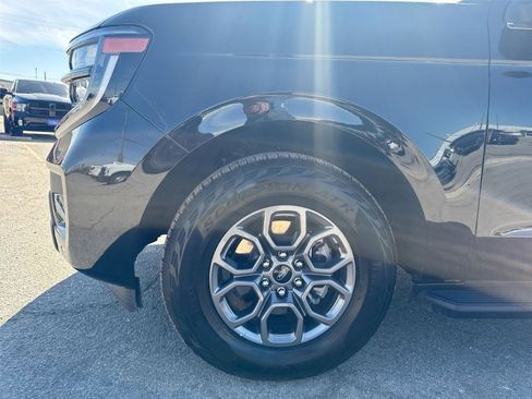 Certified 2025 Ford Expedition Active RWD image 19