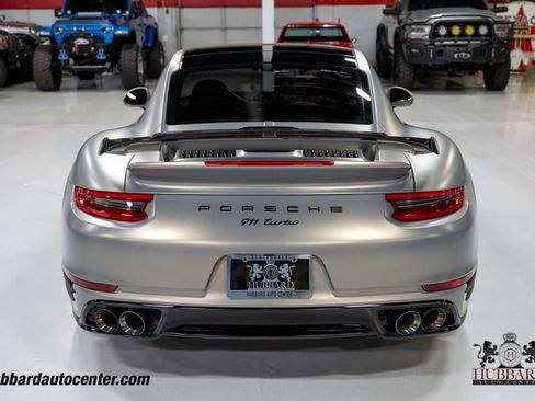 Used 2018 Porsche 911 4 Coupe AWD/4WD image 6
