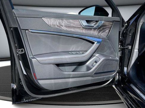 Used 2025 Audi A6 Premium Plus image 21