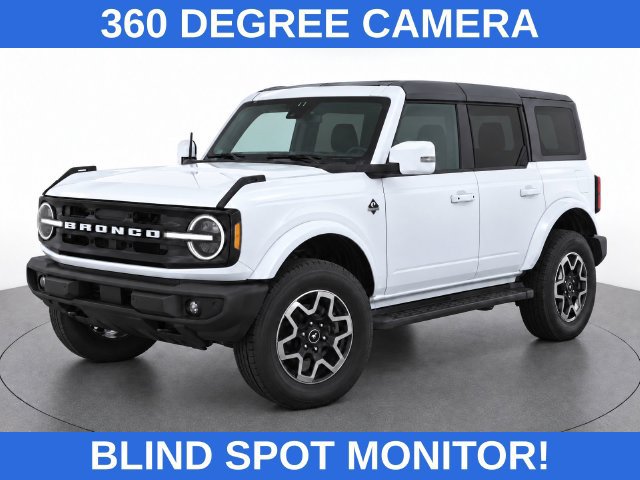 Used 2023 Ford Bronco Outer Banks AWD/4WD image 1