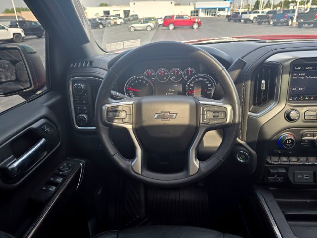 Used 2020 Chevrolet Silverado 1500 LT Trail Boss AWD/4WD image 23