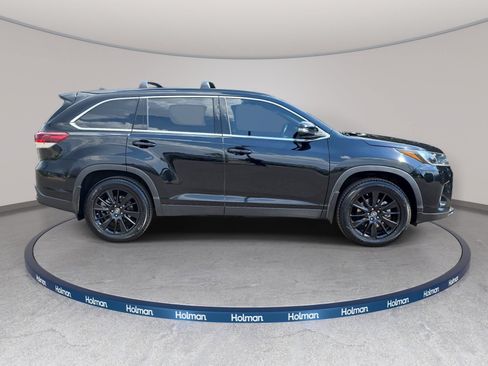 Used 2019 Toyota Highlander SE AWD/4WD image 5