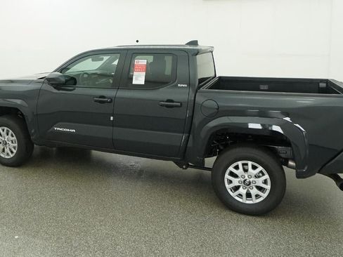 New 2026 Toyota Tacoma SR5 AWD/4WD image 4